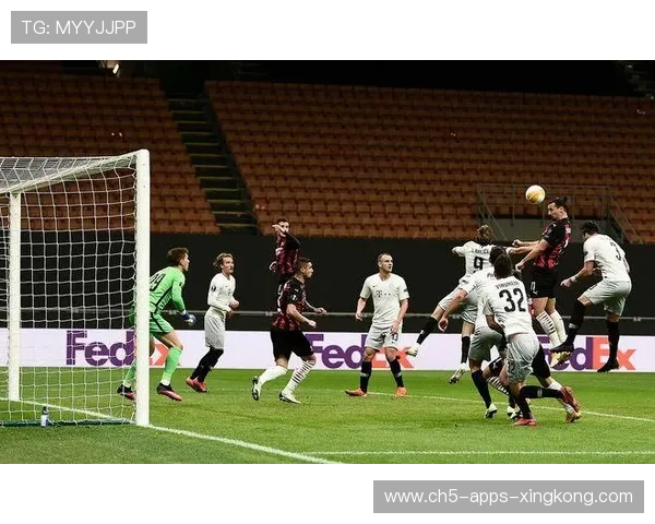 莱奥中路回敲队友补射入网 莱奥中路回敲队友补射入网