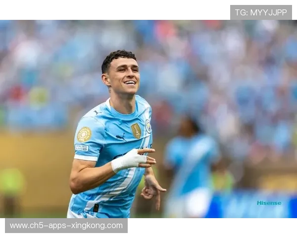 曼城持续压制创造射门空间，福登禁区外重炮偏出